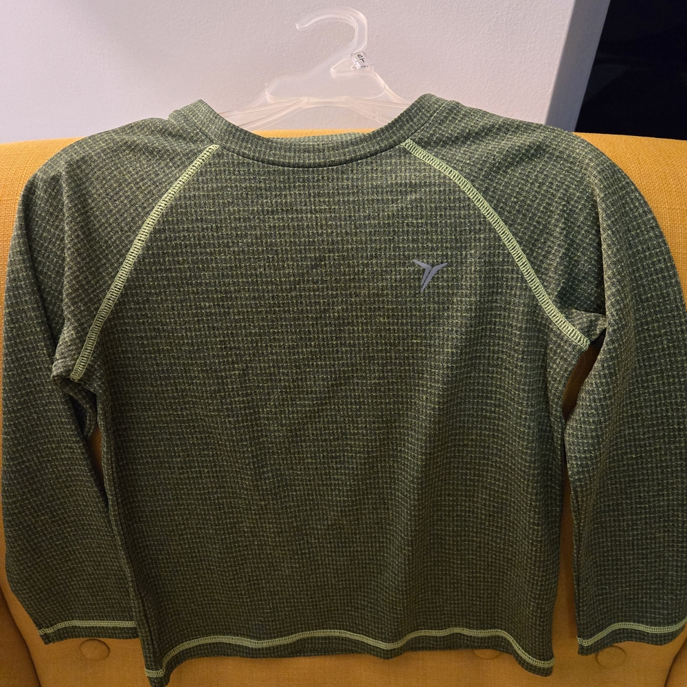 Old Navy Green Long Sleeve Kids Tee